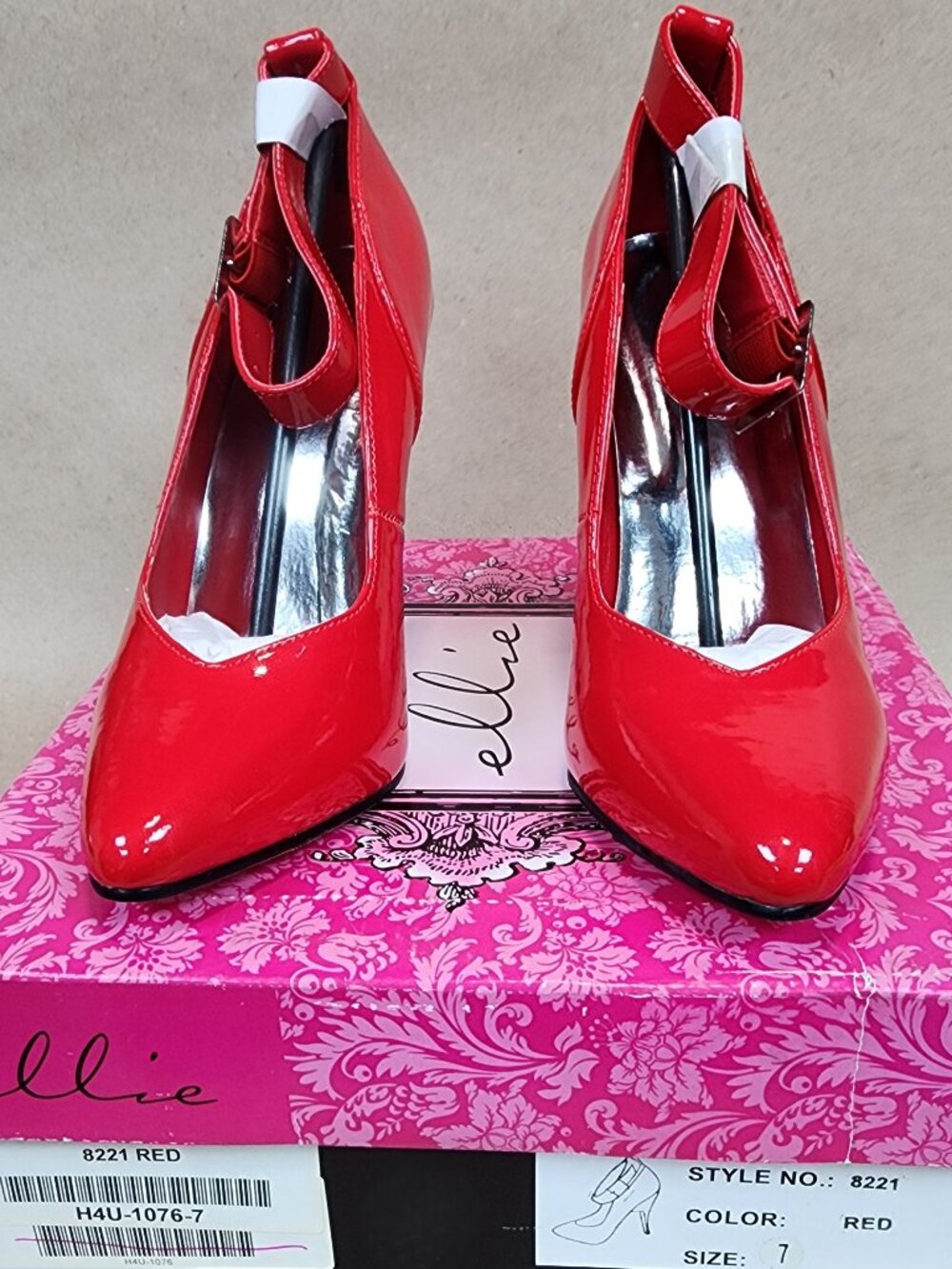 H4U-1076 Ellie Red 8221